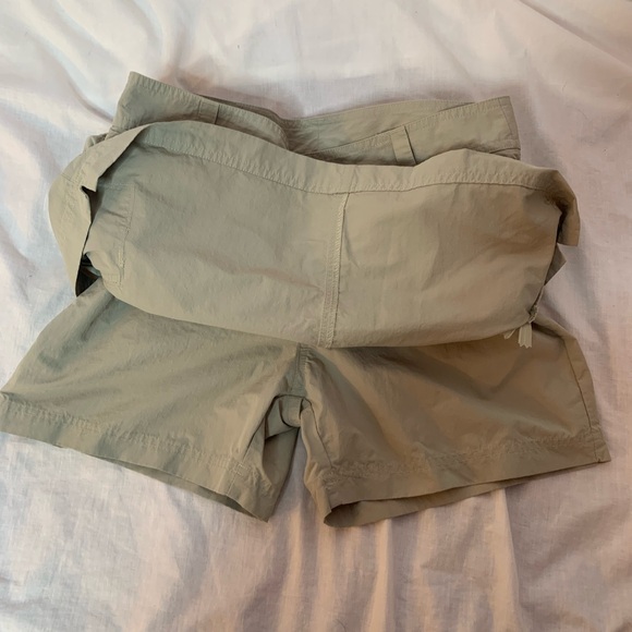 Columbia women’s skorts size8 several pockets (see photos) - Picture 8 of 15